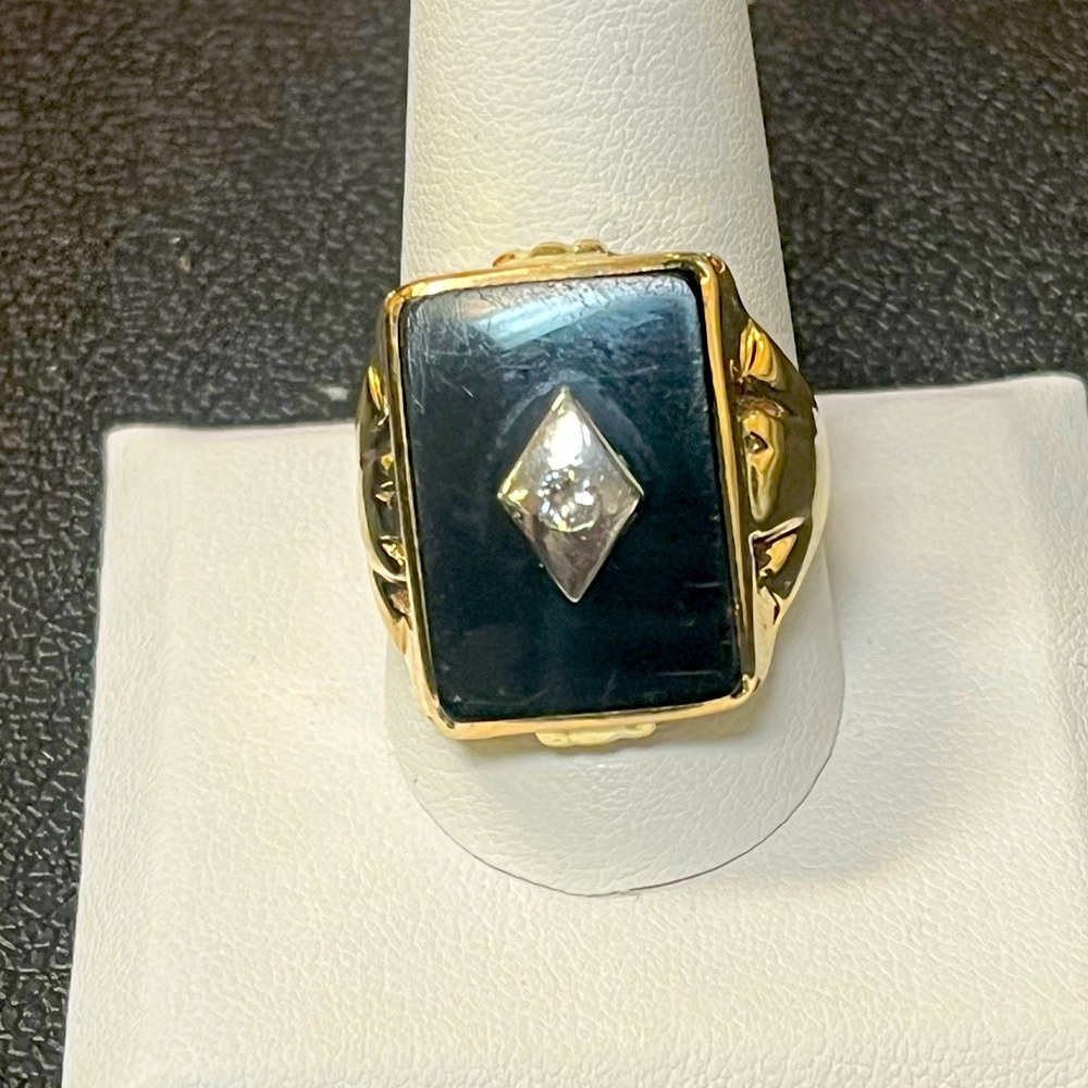 294116 10k yellow gold black onyx ring